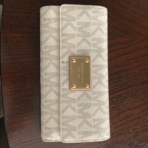 MICHAEL Michael Kors Checkbook Wallet